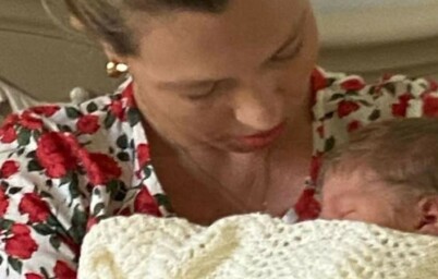NYBAKT MAMMA: Her er Carrie Symonds avbildet sammen med sønnen, Wilfred Lawrie Nicholas Johnson. Foto: Carrie Symonds, Instagram NYBAKT MAMMA: Her er Carrie Symonds avbildet sammen med sønnen, Wilfred Lawrie Nicholas Johnson. Foto: Carrie Symonds, Instagram